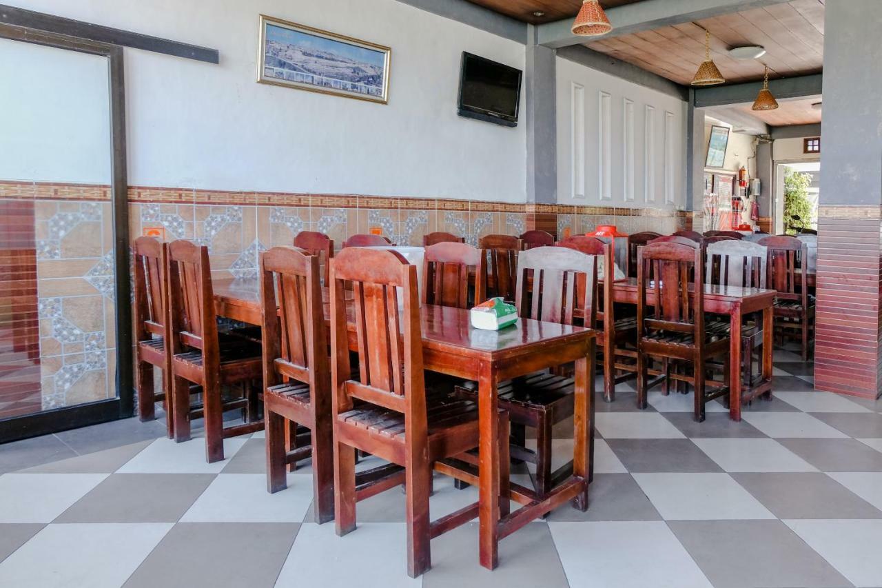 Oyo 1351 Tanggulasi Resto & Residence Syariah Magetan Exteriér fotografie