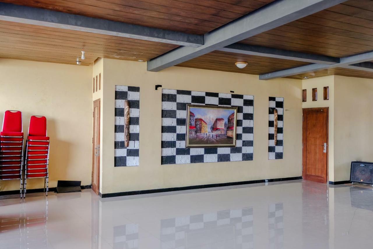 Oyo 1351 Tanggulasi Resto & Residence Syariah Magetan Exteriér fotografie