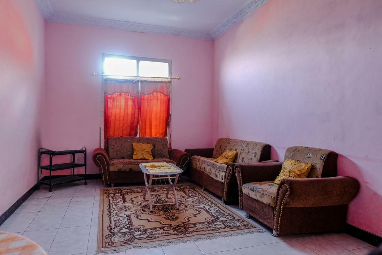 Oyo 1351 Tanggulasi Resto & Residence Syariah Magetan Exteriér fotografie